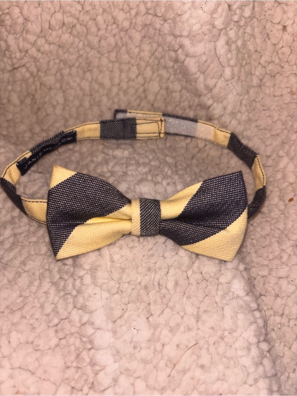 Janie and Jack Boys Navy Yellow Striped Bow Tie Velcro Adjustable Pre-Tied